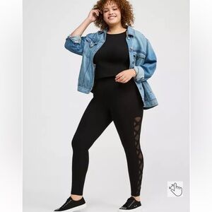 Torrid Lattice Leggings - Size 2